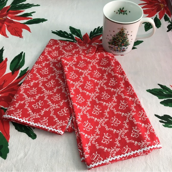 ๐ Handmade Vintage Style Red & White Bells Napkins, Set of 2 ๐ - Picture 1 of 14